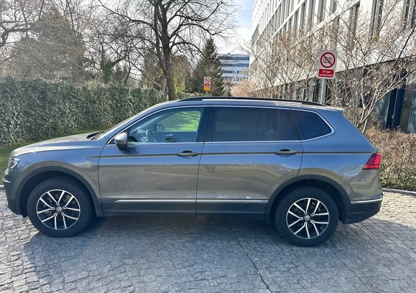 Volkswagen Tiguan Allspace cena 115000 przebieg: 106000, rok produkcji 2021 z Warszawa małe 211